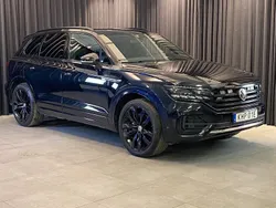 Svart Begagnad 2020 VW Touareg R-line SUV | 539 000 kr (Bra pris)