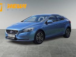 Blå Begagnad 2015 Volvo V40 Momentum Kombi | 89 800 kr (Bra pris)