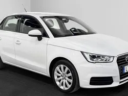 Vit Begagnad 2015 Audi A1 Sportback Sport Halvkombi | 119 500 kr (Dyr)