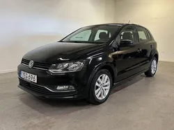 Svart Begagnad 2016 VW Polo Halvkombi | 89 995 kr (Marknadspris)