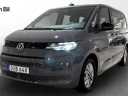 Grå (pure grey) Begagnad 2022 VW Multivan Minibuss | 494 500 kr (Superpris)