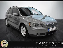 Grå Begagnad 2005 Volvo V50 Kinetic Kombi | 29 900 kr (Marknadspris)