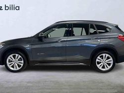 Grå Begagnad 2017 BMW X1 SUV | 189 000 kr (Marknadspris)