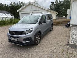 Grå Begagnad 2020 Peugeot Rifter GT-line Minibuss | 189 000 kr (Bra pris)