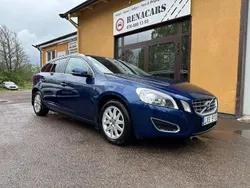 Blå Begagnad 2011 Volvo V60 Momentum Kombi | 89 900 kr (Lite dyr)