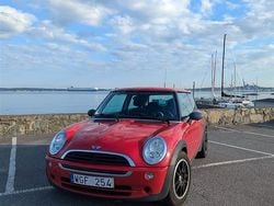 Röd Begagnad 2005 Mini ONE Halvkombi | 29 000 kr (Marknadspris)