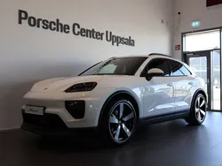 Vit Ny 2025 Porsche Macan SUV | 1 159 570 kr (Superpris)