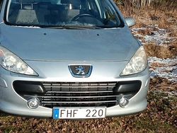 Begagnad 2007 Peugeot 307 Halvkombi | 13 000 kr (Bra pris)