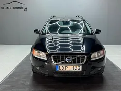 Svart Begagnad 2012 Volvo V70 Momentum Kombi | 99 900 kr (Marknadspris)