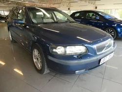Mörkblå (blå) Begagnad 2004 Volvo V70 Business Edition Kombi | 39 900 kr (Lite dyr)