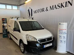 Vit Begagnad 2016 Peugeot Partner Minibuss | 94 900 kr (Marknadspris)