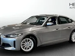 Grå (grey) Begagnad 2023 BMW i4 Shadowline Sedan | 429 700 kr (Superpris)