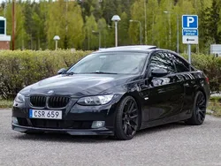 Svart Begagnad 2007 BMW 335 Sportkupé | 155 000 kr (Marknadspris)