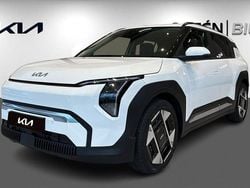 Clear white Ny 2025 Kia EV3 Plus SUV | 494 900 kr (Marknadspris)