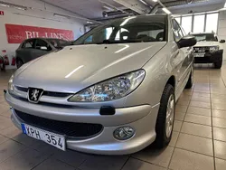 Ljusgrå Begagnad 2006 Peugeot 206 Halvkombi | 29 900 kr (Lite dyr)