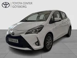 Vit Begagnad 2020 Toyota Yaris Active Halvkombi | 169 900 kr (Marknadspris)
