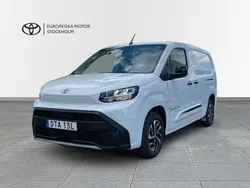 Vit Begagnad 2024 Toyota Proace City Van | 409 900 kr