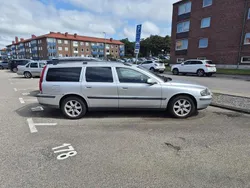 Grå Begagnad 2002 Volvo V70 Business Edition Kombi | 12 000 kr (Bra pris)