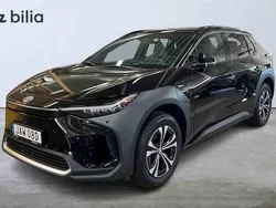 Svart Begagnad 2024 Toyota bZ4X Executive SUV | 509 900 kr