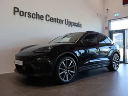 Svart Ny 2024 Porsche Macan SUV | 1 208 970 kr (Superpris)