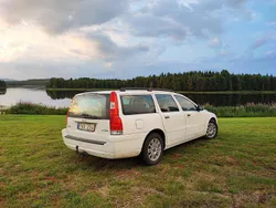 Vit Begagnad 2007 Volvo V70 Kinetic Kombi | 42 000 kr (Marknadspris)
