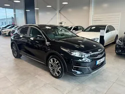 Svart Begagnad 2022 Kia XCeed Advance SUV | 269 900 kr (Marknadspris)