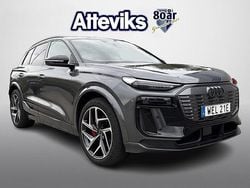 Grå Begagnad 2024 Audi Q6 e-tron S-Line SUV | 829 900 kr (Marknadspris)