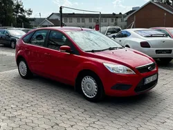 Röd Begagnad 2010 Ford Focus Trend Halvkombi | 34 900 kr (Lite dyr)