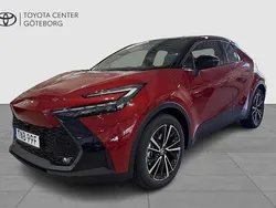 Röd Begagnad 2024 Toyota C-HR Executive SUV | 449 900 kr (Marknadspris)