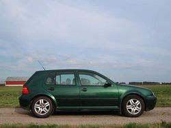 Grön Begagnad 2003 VW Golf IV Halvkombi | 13 000 kr (Bra pris)