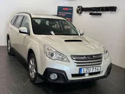 Vit Begagnad 2014 Subaru Outback SUV | 89 900 kr (Marknadspris)