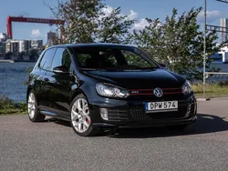 Svart Begagnad 2012 VW Golf VII Edition Halvkombi | 145 000 kr (Marknadspris)