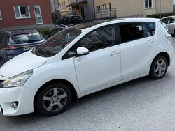 Vit Begagnad 2014 Toyota Verso Edition Minibuss | 123 000 kr (Lite dyr)