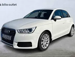 Vit Begagnad 2018 Audi A1 Sportback Halvkombi | 149 900 kr