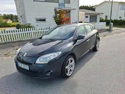 Mörkgrå (gråmetallic ) Begagnad 2012 Renault Mégane III Halvkombi | 25 000 kr (Superpris)