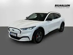 Vit Begagnad 2021 Ford Mustang Mach-E SUV | 339 900 kr (Superpris)