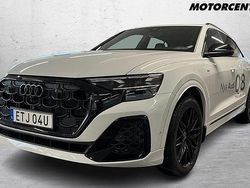 Vit Begagnad 2025 Audi Q8 Premium SUV | 1 099 000 kr