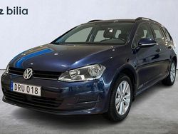 Mörkblå Begagnad 2015 VW Golf VII Kombi | 124 500 kr (Marknadspris)