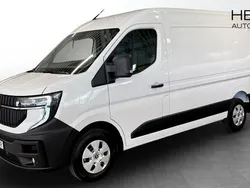 Grå Ny 2025 Renault Master Van | 471 200 kr
