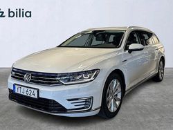 Vit Begagnad 2017 VW Passat GTE Kombi | 189 900 kr (Marknadspris)