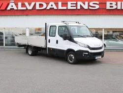 Flerfärgad (vit) Begagnad 2017 Iveco Daily Van | 198 750 kr