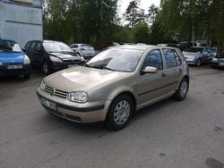Ljusbrun (brun) Begagnad 2001 VW Golf IV Halvkombi | 18 500 kr (Marknadspris)