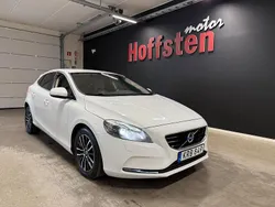 Vit Begagnad 2014 Volvo V40 Momentum Kombi | 149 900 kr (Marknadspris)