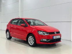 Röd Begagnad 2016 VW Polo Halvkombi | 107 000 kr (Marknadspris)