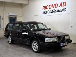 Svart Begagnad 1998 Volvo 940 SE Kombi | 99 900 kr