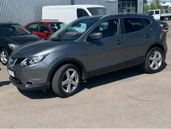 Grå Begagnad 2015 Nissan Qashqai S SUV | 115 000 kr (Marknadspris)