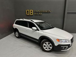Vit Begagnad 2014 Volvo XC70 Momentum SUV | 124 800 kr (Marknadspris)