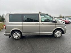 Ljusbrun (brun) Begagnad 2013 VW Caravelle Minibuss | 130 000 kr