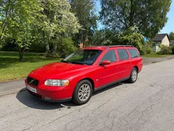 Röd Begagnad 2005 Volvo V70 Kinetic Kombi | 25 000 kr (Marknadspris)