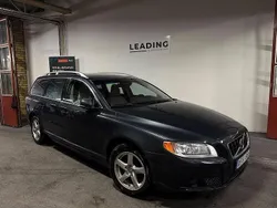 Grå Begagnad 2012 Volvo V70 Summum Kombi | 114 900 kr (Marknadspris)
